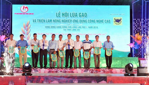 Lễ hội Lúa gạo và Triển lãm nông nghiệp ứng dụng CNC vùng ĐBSCL - Ảnh 1. Lễ hội Lúa gạo và Triển lãm nông nghiệp ứng dụng CNC vùng ĐBSCL - Ảnh 1.