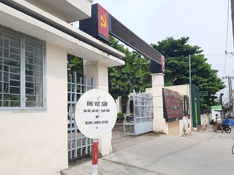 Cấm quay phim, chụp ảnh trụ sở xã, phường có đúng luật? - Ảnh 1. Cấm quay phim, chụp ảnh trụ sở xã, phường có đúng luật? - Ảnh 1.