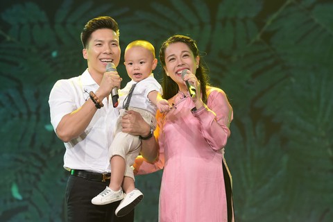 9-7: Quốc Nghiệp hát cùng vợ, Huyền My đóng phim ở Myanmar - Ảnh 5. 9-7: Quốc Nghiệp hát cùng vợ, Huyền My đóng phim ở Myanmar - Ảnh 5.