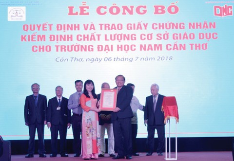 Trường đại học Nam Cần Thơ đạt kiểm định chất lượng - Ảnh 1. Trường đại học Nam Cần Thơ đạt kiểm định chất lượng - Ảnh 1.