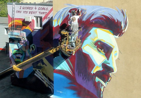 Thành phố ám quẻ, cầu thủ cứ lên hình graffiti là... về nước - Ảnh 3. Thành phố ám quẻ, cầu thủ cứ lên hình graffiti là... về nước - Ảnh 3.