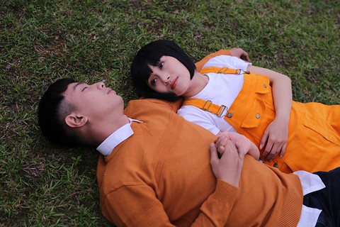 Tố My làm chị em sinh đôi trong phim ca nhạc Đắp mộ cuộc tình 2 - Ảnh 4. Tố My làm chị em sinh đôi trong phim ca nhạc Đắp mộ cuộc tình 2 - Ảnh 4.