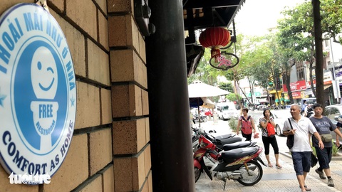 Mở cửa nhà vệ sinh miễn phí cho du khách - Ảnh 1. Mở cửa nhà vệ sinh miễn phí cho du khách - Ảnh 1.