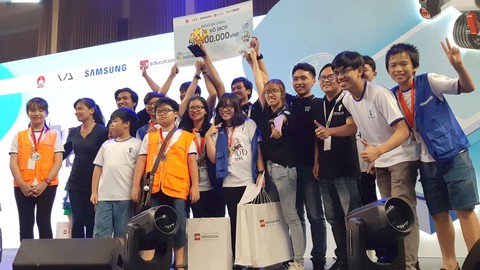 5 đội học sinh Việt Nam dự thi Olympic robot toàn cầu - Ảnh 1. 5 đội học sinh Việt Nam dự thi Olympic robot toàn cầu - Ảnh 1.