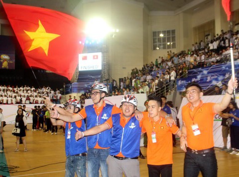 Việt Nam vượt Trung Quốc, vô địch ABU Robocon 2018 - Ảnh 1. Việt Nam vượt Trung Quốc, vô địch ABU Robocon 2018 - Ảnh 1.