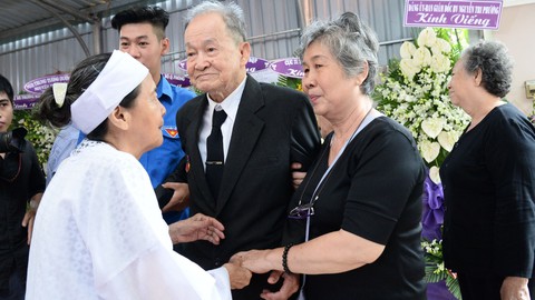 Người đi, khí anh hùng còn mãi - Ảnh 1. Người đi, khí anh hùng còn mãi - Ảnh 1.