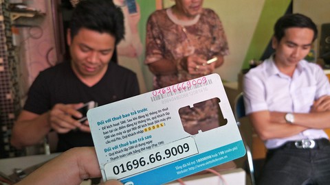 Giá SIM điện thoại 11 số tăng chóng mặt - Ảnh 1. Giá SIM điện thoại 11 số tăng chóng mặt - Ảnh 1.