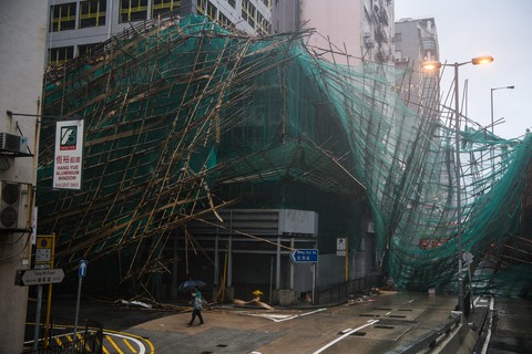 Siêu bão Mangkhut càn quét Trung Quốc - Ảnh 1. Siêu bão Mangkhut càn quét Trung Quốc - Ảnh 1.