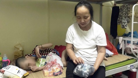 Tạm giữ chủ nhà trọ Hiệp khùng vụ 2 thi thể chết cháy ở Đê La Thành - Ảnh 1. Tạm giữ chủ nhà trọ Hiệp khùng vụ 2 thi thể chết cháy ở Đê La Thành - Ảnh 1.