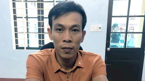 Mạo danh phóng viên Tuổi Trẻ tống tiền CSGT - Ảnh 1. Mạo danh phóng viên Tuổi Trẻ tống tiền CSGT - Ảnh 1.