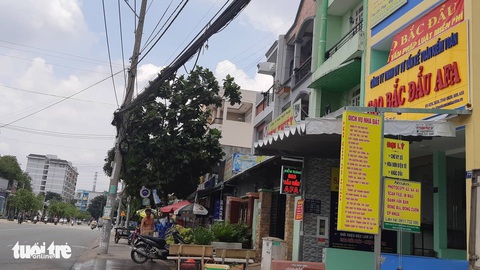 Vụ văn phòng công chứng giả: Xử lý ra sao với 600 hồ sơ đã ký? - Ảnh 1. Vụ văn phòng công chứng giả: Xử lý ra sao với 600 hồ sơ đã ký? - Ảnh 1.