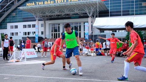 Giải đấu trên... vỉa hè - Ảnh 1. Giải đấu trên... vỉa hè - Ảnh 1.