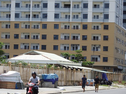 Chủ tịch quận phải chịu trách nhiệm nếu để vi phạm xây dựng - Ảnh 1. Chủ tịch quận phải chịu trách nhiệm nếu để vi phạm xây dựng - Ảnh 1.