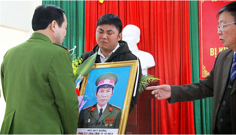 Cả làng đi nghe xin lỗi vụ người chết 5 năm mới được minh oan - Ảnh 1. Cả làng đi nghe xin lỗi vụ người chết 5 năm mới được minh oan - Ảnh 1.