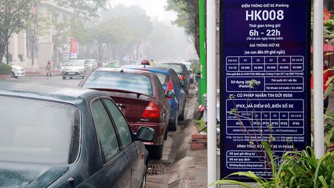 Nhường nhau chỗ đậu xe - Ảnh 1. Nhường nhau chỗ đậu xe - Ảnh 1.