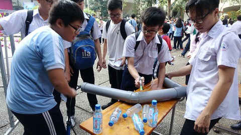 Ngày hội sáng tạo và khám phá của trò - Ảnh 1. Ngày hội sáng tạo và khám phá của trò - Ảnh 1.