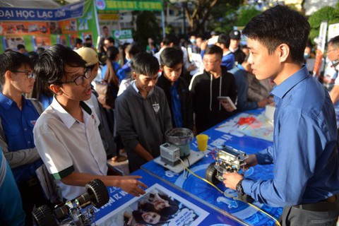Tiếng Anh cỡ nào mới đủ sức học đại học? - Ảnh 1. Tiếng Anh cỡ nào mới đủ sức học đại học? - Ảnh 1.