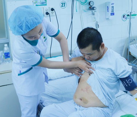 Cứu bệnh nhân tim ngừng đập 20 phút - Ảnh 1. Cứu bệnh nhân tim ngừng đập 20 phút - Ảnh 1.