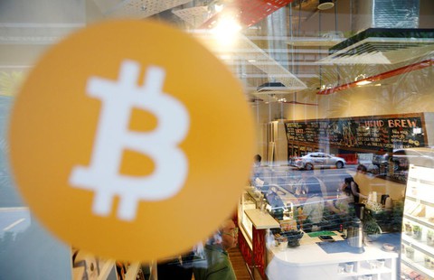 Hàn Quốc không cấm giao dịch tiền điện tử, bitcoin lại tăng giá - Ảnh 1. Hàn Quốc không cấm giao dịch tiền điện tử, bitcoin lại tăng giá - Ảnh 1.