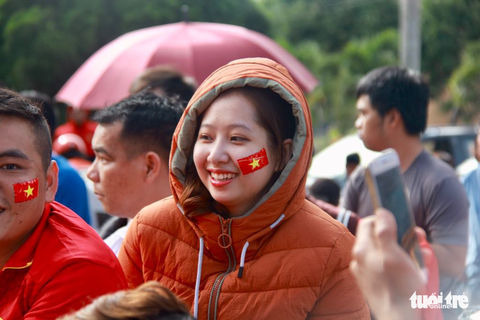 Người hâm mộ cuồng nhiệt cùng U23 Việt Nam trong trận bán kết lịch sử - Ảnh 18. Người hâm mộ cuồng nhiệt cùng U23 Việt Nam trong trận bán kết lịch sử - Ảnh 18.
