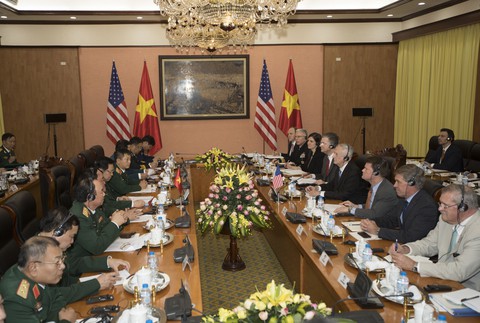 Một ngày của Bộ trưởng Quốc phòng Mỹ James Mattis ở Hà Nội - Ảnh 10. Một ngày của Bộ trưởng Quốc phòng Mỹ James Mattis ở Hà Nội - Ảnh 10.