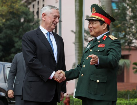 Một ngày của Bộ trưởng Quốc phòng Mỹ James Mattis ở Hà Nội - Ảnh 6. Một ngày của Bộ trưởng Quốc phòng Mỹ James Mattis ở Hà Nội - Ảnh 6.