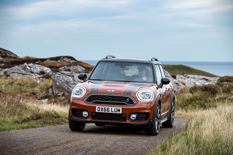 MINI tái xuất ở Việt Nam với mẫu Countryman 2018 - Ảnh 3. MINI tái xuất ở Việt Nam với mẫu Countryman 2018 - Ảnh 3.