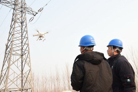 Lo với chiến thuật bầy đàn DRONE của Trung Quốc - Ảnh 2. Lo với chiến thuật bầy đàn DRONE của Trung Quốc - Ảnh 2.