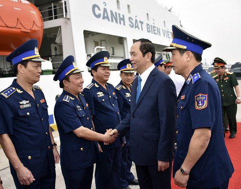 Chủ tịch nước chúc Tết cảnh sát biển, Mẹ Việt Nam Anh hùng - Ảnh 1. Chủ tịch nước chúc Tết cảnh sát biển, Mẹ Việt Nam Anh hùng - Ảnh 1.
