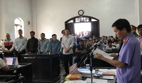 Đề nghị tử hình người bắn chết 3 bảo vệ Công ty Long Sơn - Ảnh 2. Đề nghị tử hình người bắn chết 3 bảo vệ Công ty Long Sơn - Ảnh 2.