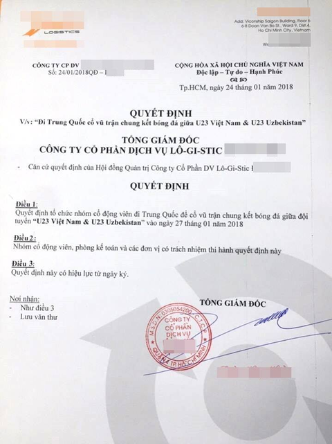Một công ty Sài Gòn chơi bảnh bao nhân viên đi Trung Quốc cổ vũ U23 - Ảnh 2. Một công ty Sài Gòn chơi bảnh bao nhân viên đi Trung Quốc cổ vũ U23 - Ảnh 2.