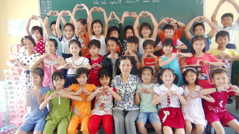 Cô giáo dạy trò bằng những câu chuyện kể - Ảnh 1.