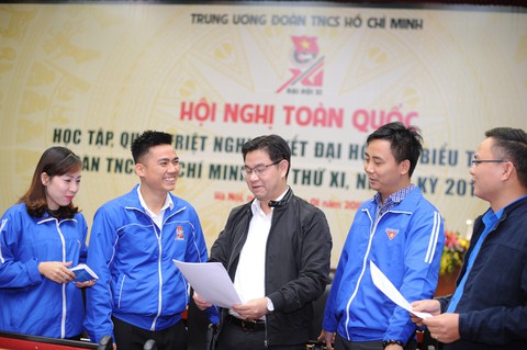 Thanh niên học tập nghị quyết đại hội Đoàn trực tuyến - Ảnh 2. Thanh niên học tập nghị quyết đại hội Đoàn trực tuyến - Ảnh 2.