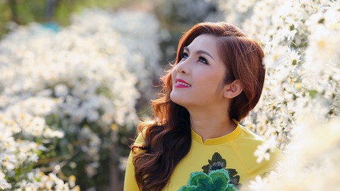 Diệu Hương góp thêm vốn quý vào ca Huế với Mười thương - Ảnh 3. Diệu Hương góp thêm vốn quý vào ca Huế với Mười thương - Ảnh 3.