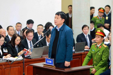 Truy vấn ông Đinh La Thăng về sử dụng mệnh lệnh tại PVN - Ảnh 1. Truy vấn ông Đinh La Thăng về sử dụng mệnh lệnh tại PVN - Ảnh 1.