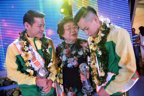 Vinh danh 10 công dân trẻ tiêu biểu TP.HCM năm 2017 - Ảnh 6. Vinh danh 10 công dân trẻ tiêu biểu TP.HCM năm 2017 - Ảnh 6.