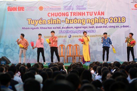 Đề thi THPT quốc gia 2018 sẽ tăng số câu hỏi phân hóa - Ảnh 9. Đề thi THPT quốc gia 2018 sẽ tăng số câu hỏi phân hóa - Ảnh 9.