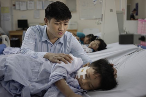 Gia đình nhận vé xem phim miễn phí Ở đây có nắng - Ảnh 1. Gia đình nhận vé xem phim miễn phí Ở đây có nắng - Ảnh 1.