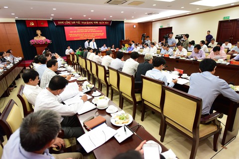 Thuế phí không phải để tăng thu mà để quản lý tốt hơn - Ảnh 1. Thuế phí không phải để tăng thu mà để quản lý tốt hơn - Ảnh 1.