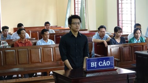 Giả chữ ký giám đốc Cảnh sát PCCC chiếm đoạt tiền tỉ - Ảnh 1. Giả chữ ký giám đốc Cảnh sát PCCC chiếm đoạt tiền tỉ - Ảnh 1.