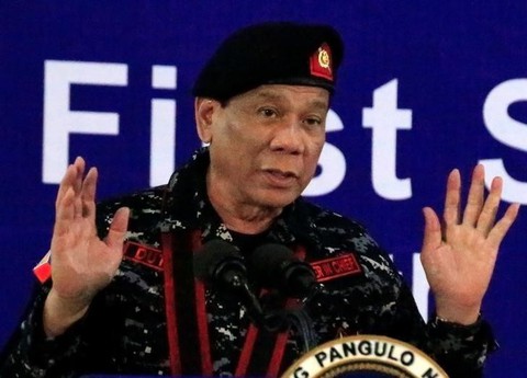 Ông Duterte: Cảnh sát, quân đội cứ bắn nếu tôi tham quyền - Ảnh 1. Ông Duterte: Cảnh sát, quân đội cứ bắn nếu tôi tham quyền - Ảnh 1.