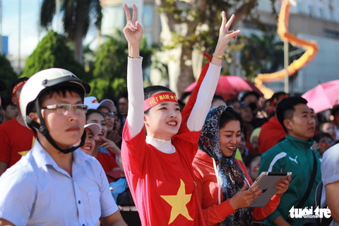 Người hâm mộ cuồng nhiệt cùng U23 Việt Nam trong trận bán kết lịch sử - Ảnh 27. Người hâm mộ cuồng nhiệt cùng U23 Việt Nam trong trận bán kết lịch sử - Ảnh 27.