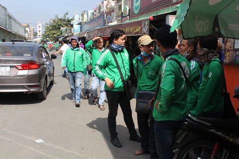 GrabBike tăng cước và phụ thu, Mai Linh giữ nguyên giá dịp Tết - Ảnh 1. GrabBike tăng cước và phụ thu, Mai Linh giữ nguyên giá dịp Tết - Ảnh 1.