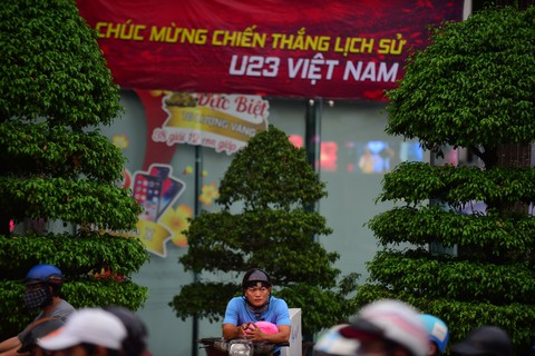 Cả Sài Gòn rạo rực đợi chung kết U23 - Ảnh 1. Cả Sài Gòn rạo rực đợi chung kết U23 - Ảnh 1.