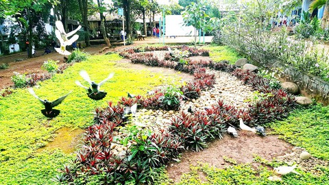 Tái hiện lịch sử ở sân trường - Ảnh 1. Tái hiện lịch sử ở sân trường - Ảnh 1.