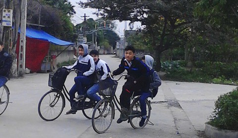Rét đậm, học sinh Hà Nội được nghỉ, lùi giờ học - Ảnh 1. Rét đậm, học sinh Hà Nội được nghỉ, lùi giờ học - Ảnh 1.