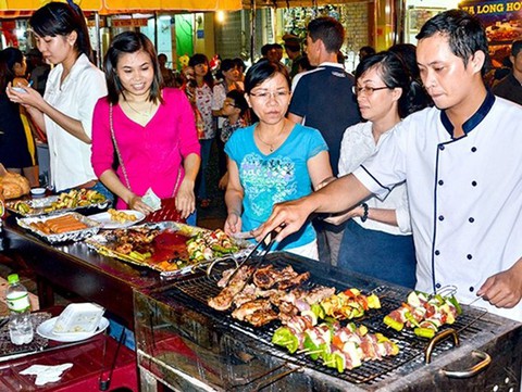 Không quy định kinh doanh ăn uống phải có 50 chỗ ngồi mới đạt chuẩn - Ảnh 1. Không quy định kinh doanh ăn uống phải có 50 chỗ ngồi mới đạt chuẩn - Ảnh 1.