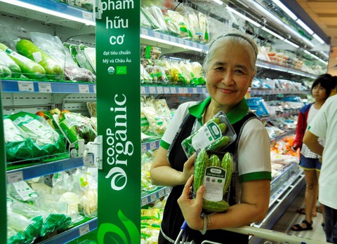 Hệ thống siêu thị Co.opmart và Co.opXtra cam kết giảm giá hơn 5.000 sản phẩm tết - Ảnh 2. Hệ thống siêu thị Co.opmart và Co.opXtra cam kết giảm giá hơn 5.000 sản phẩm tết - Ảnh 2.