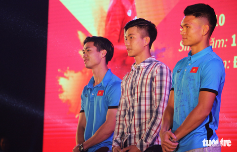 Các cầu thủ chỉ cần mẹ thôi đã được toại nguyện - Ảnh 8. Các cầu thủ chỉ cần mẹ thôi đã được toại nguyện - Ảnh 8.