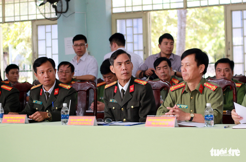 Công an Đắk Lắk xin lỗi người 33 năm mang thân phận bị can - Ảnh 4. Công an Đắk Lắk xin lỗi người 33 năm mang thân phận bị can - Ảnh 4.